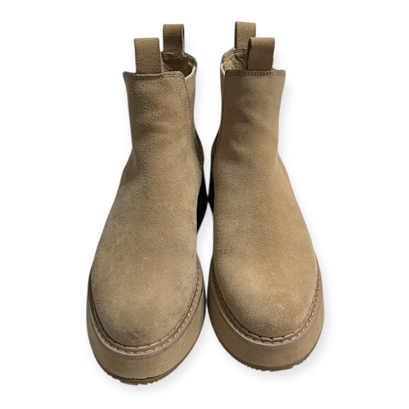 Dolce Vita Tan Suede Chelsea Platform Boots Size 7 Slip-On Ankle Booties Lug - Picture 1 of 5
